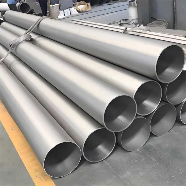 Stainless steel welded pipe for industrial applications