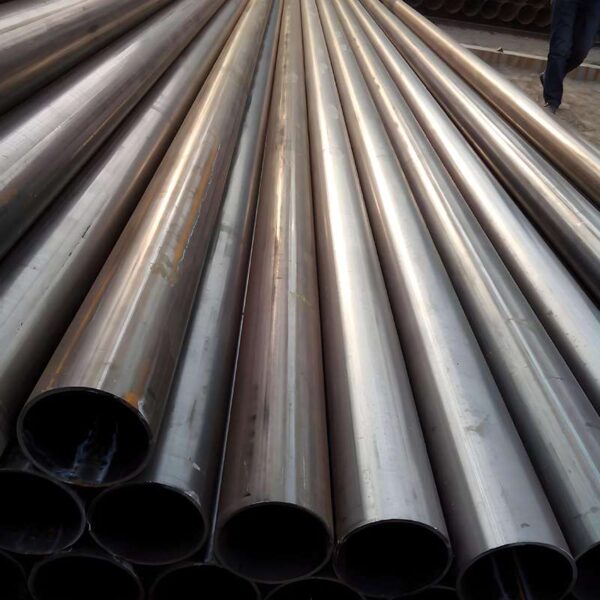 Corrosion-resistant welded steel tube for construction